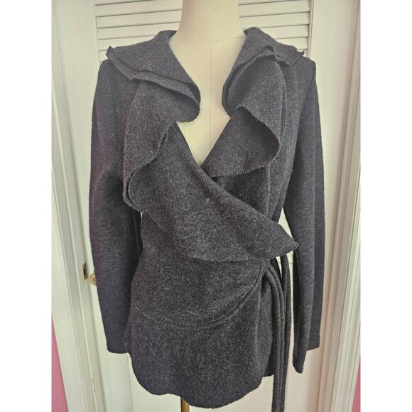 Katherine Barclay Grey 100% Wool Ruffled Collar Wrap Around Cardigan Medium M‎ - Picture 1 of 7